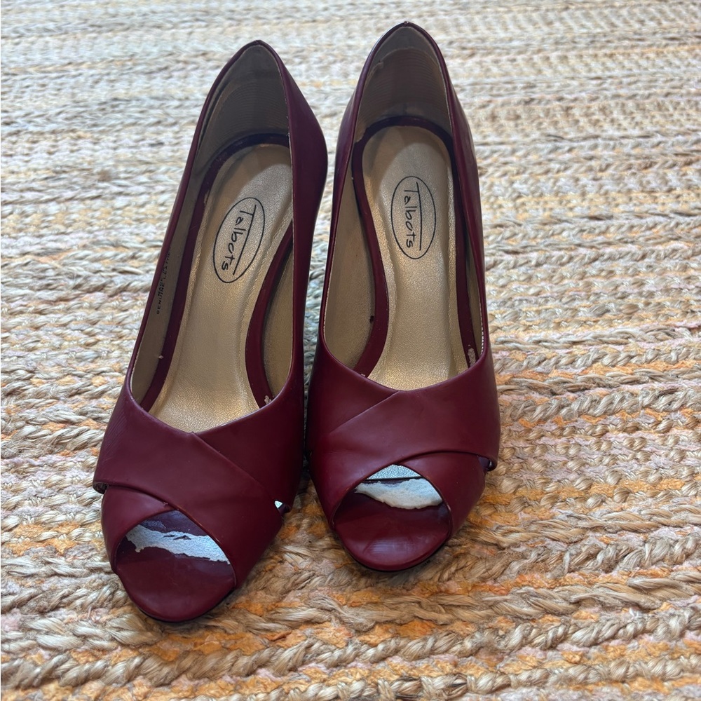 Talbots Women's Burgundy Peep Toe Heels